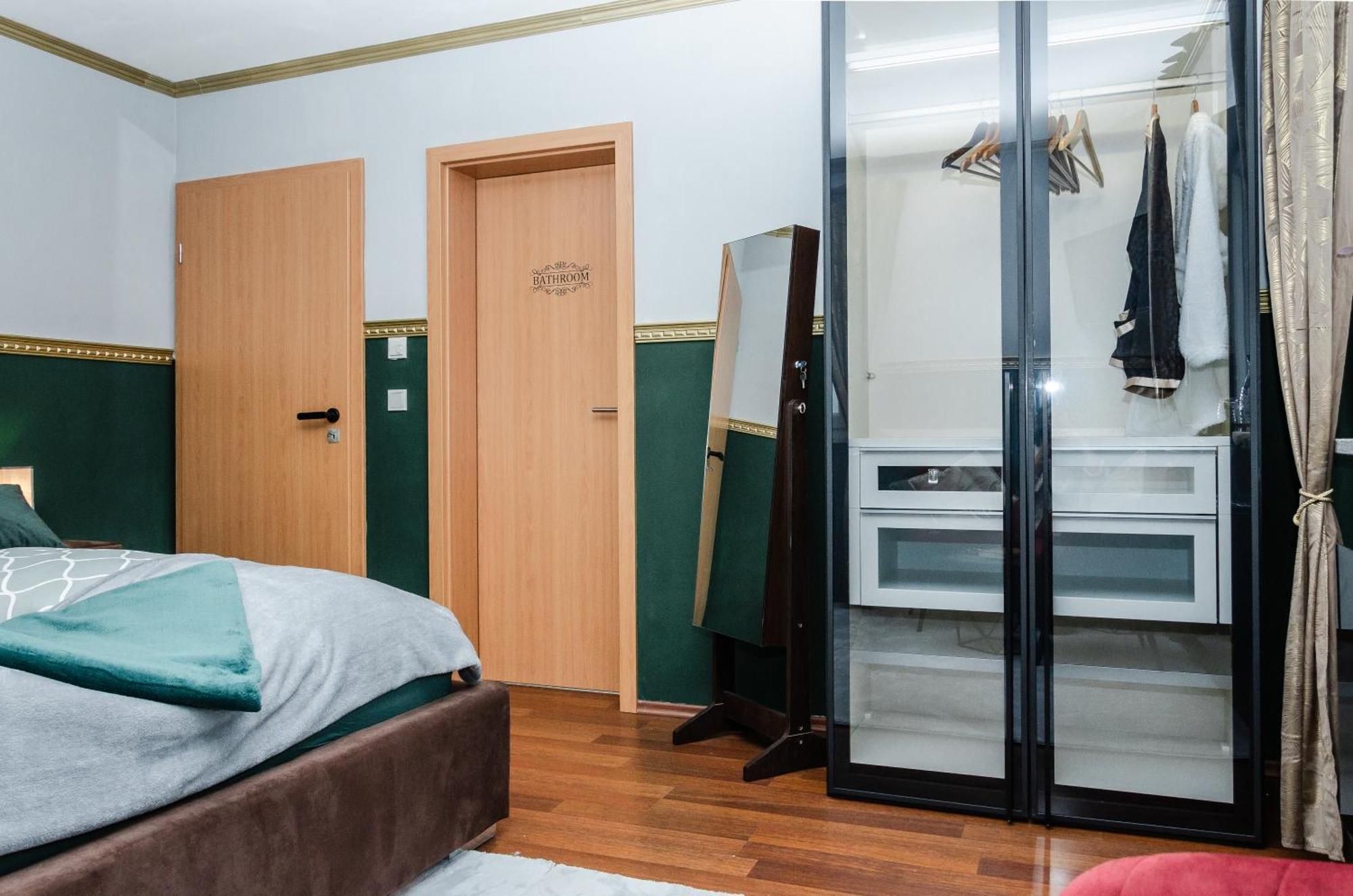 5 Sterne Centurion Ferienhaus Villa 2 Pools 86 Zoll Tv Aldersbach Bagian luar foto